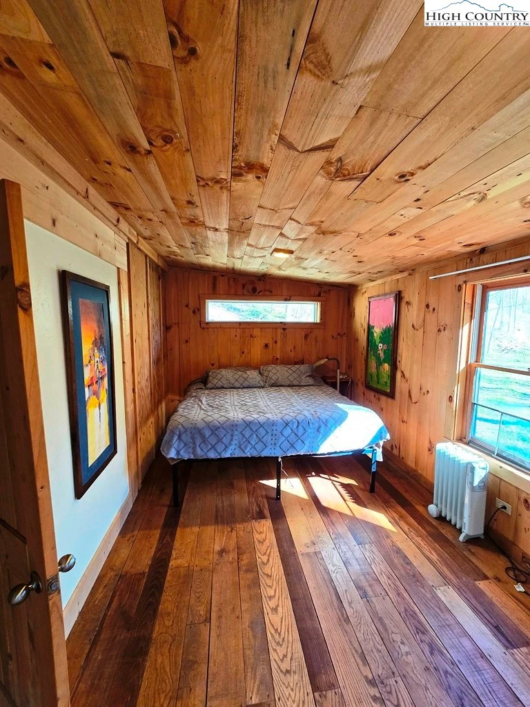 Image number 5 for the current listing