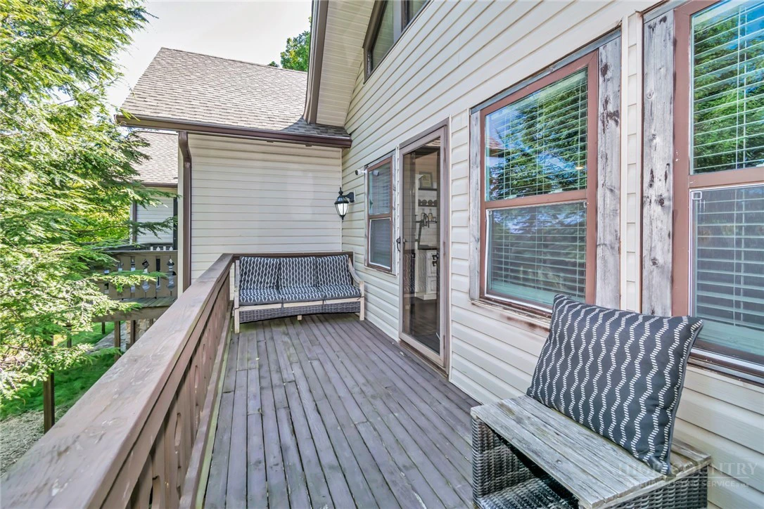 Image number 13 for the current listing