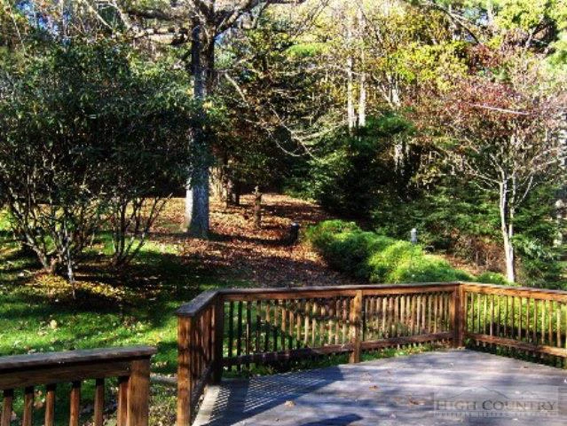 Image number 13 for the current listing