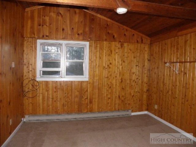 Image number 22 for the current listing