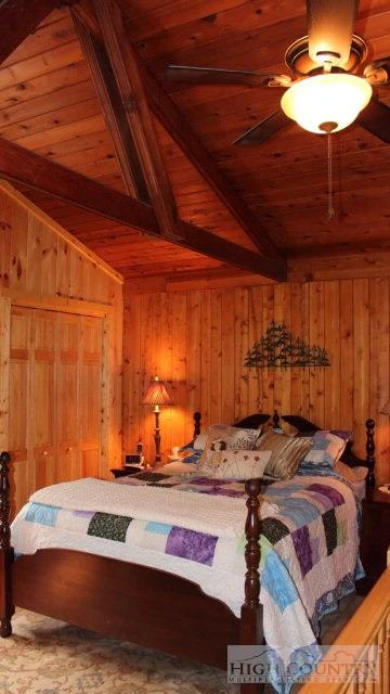 Image number 21 for the current listing