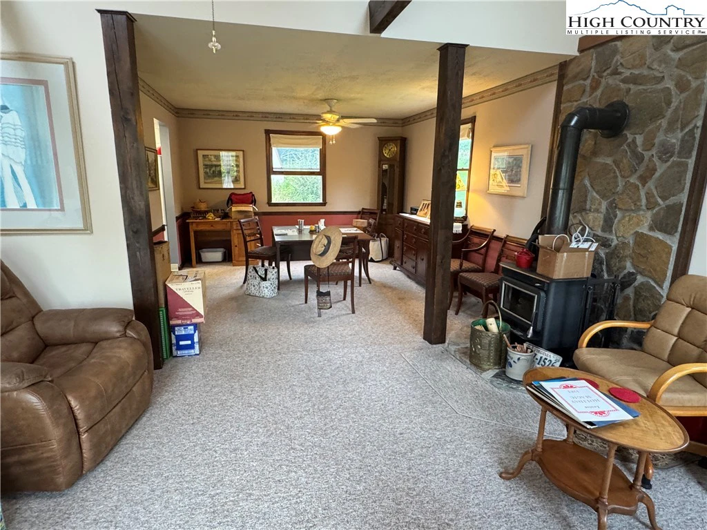 Image number 2 for the current listing