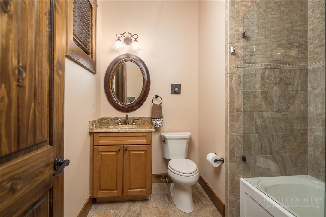 Image number 6 for the current listing