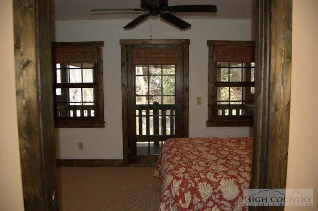 Image number 18 for the current listing