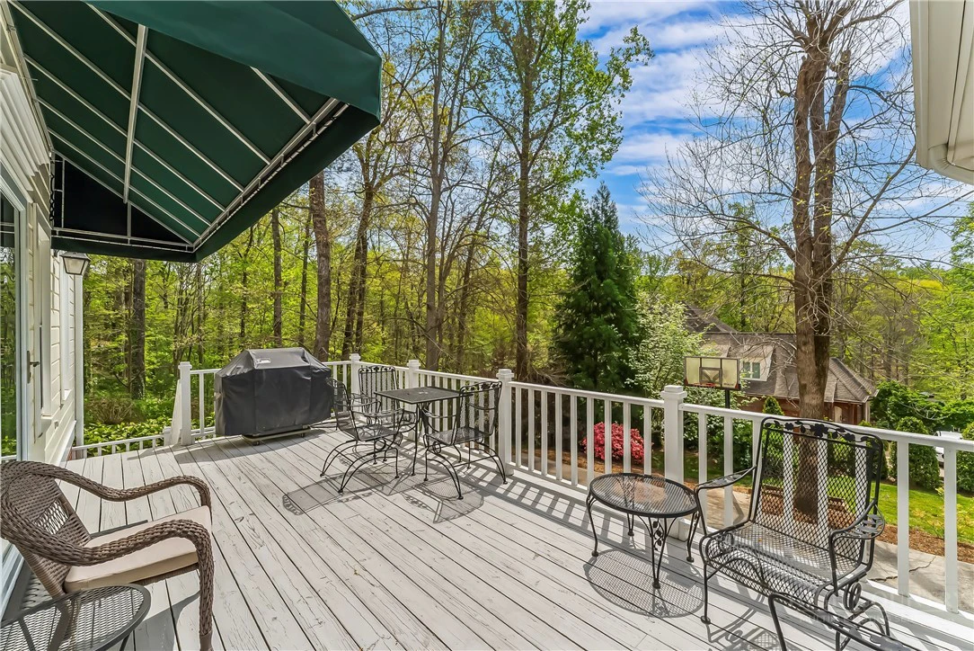 Image number 20 for the current listing