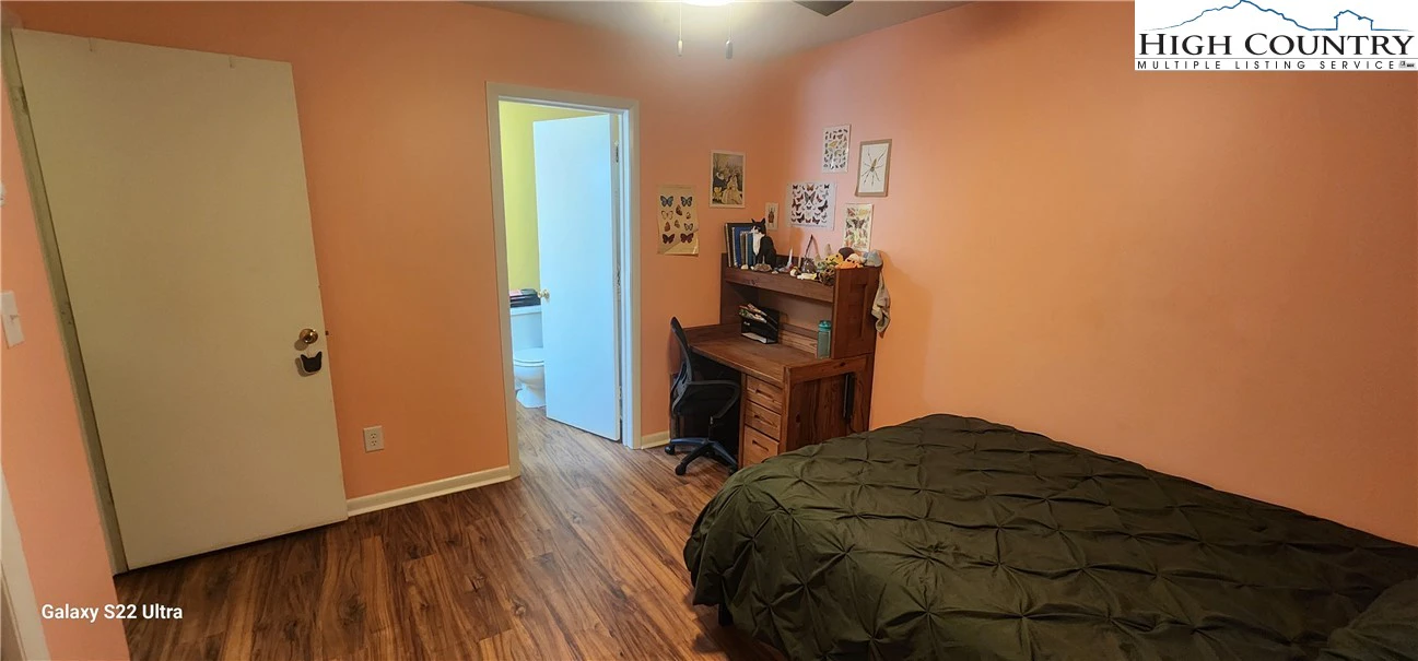 Image number 12 for the current listing
