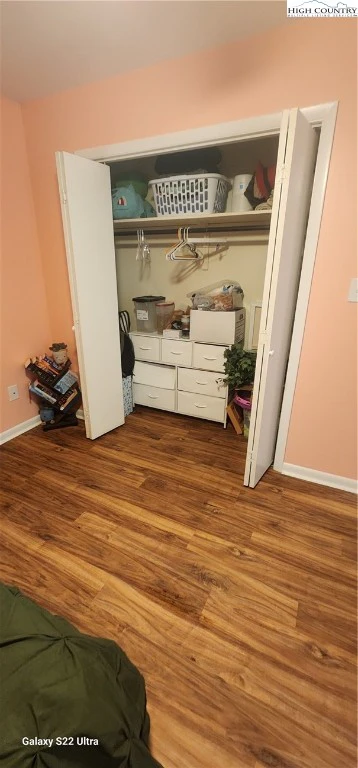 Image number 2 for the current listing
