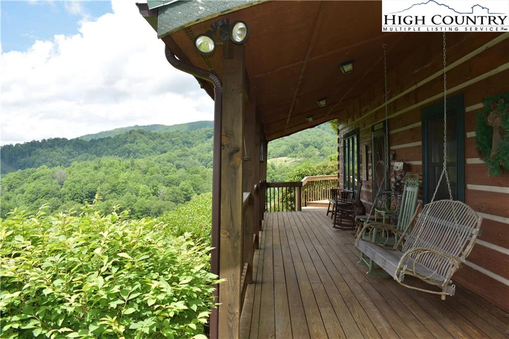 Image number 1 for the current listing