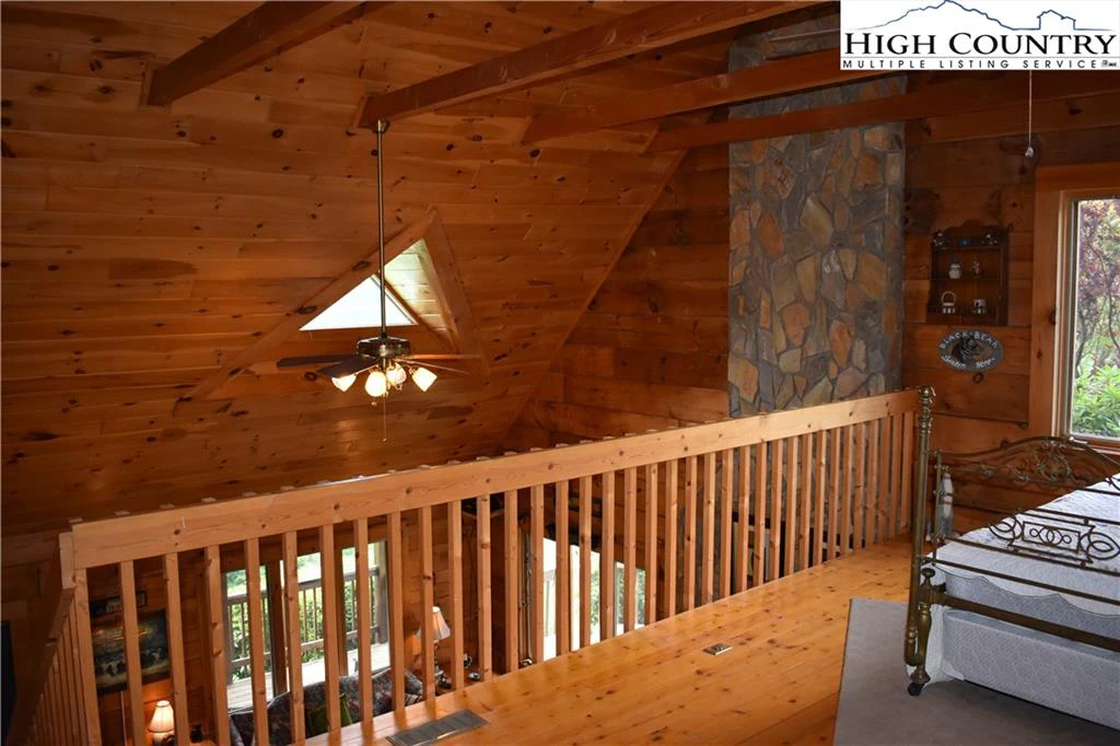 Image number 6 for the current listing