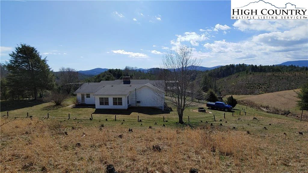 Image number 13 for the current listing