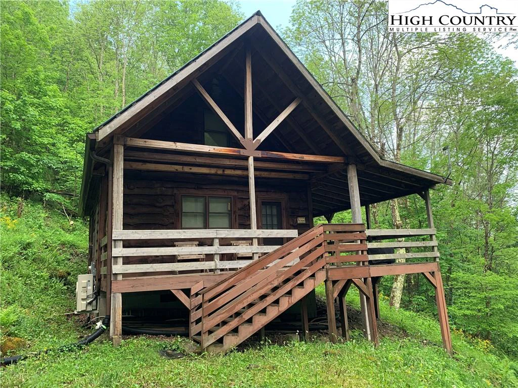 Image number 1 for the current listing