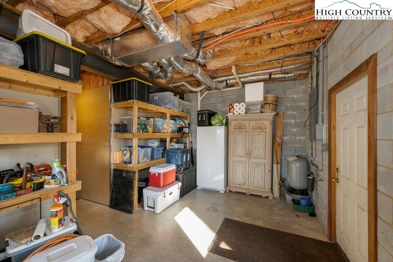 Image number 20 for the current listing