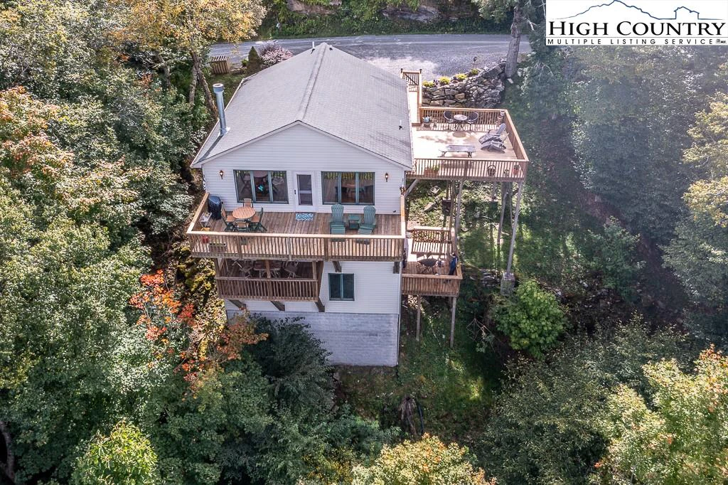 Image number 18 for the current listing