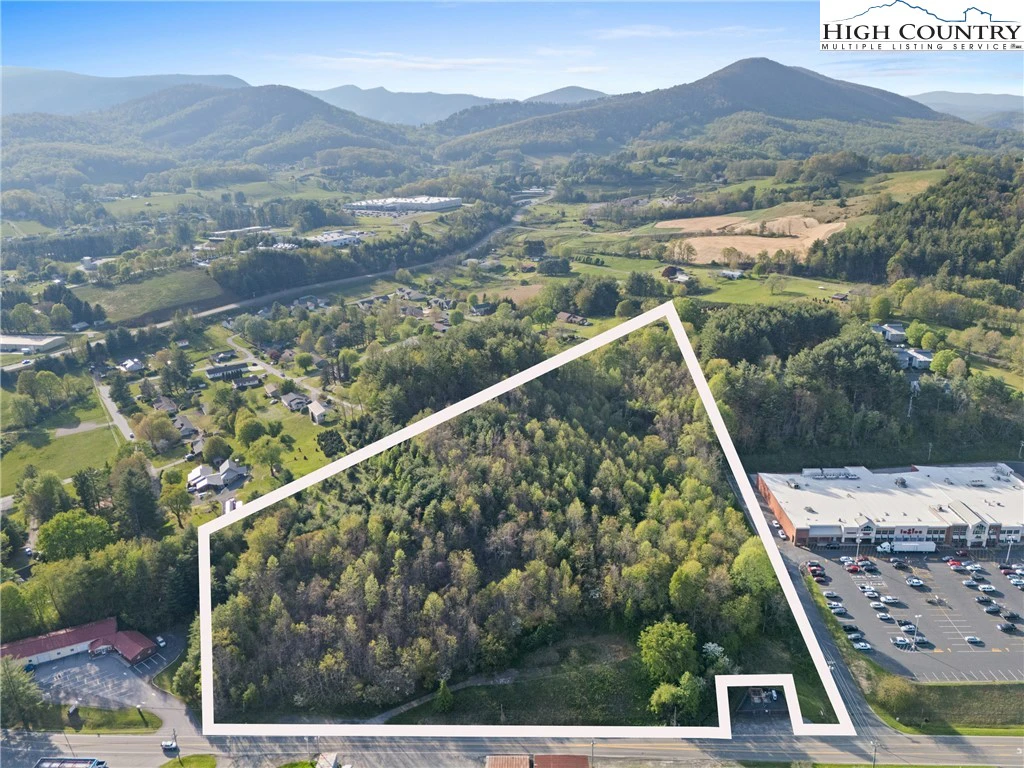 Image number 1 for the current listing