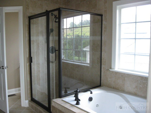 Image number 12 for the current listing