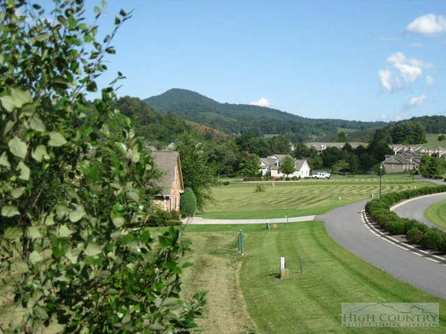 Image number 6 for the current listing