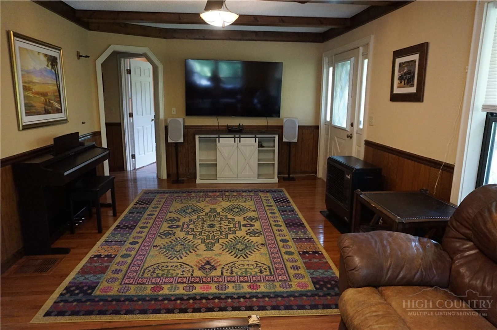 Image number 9 for the current listing