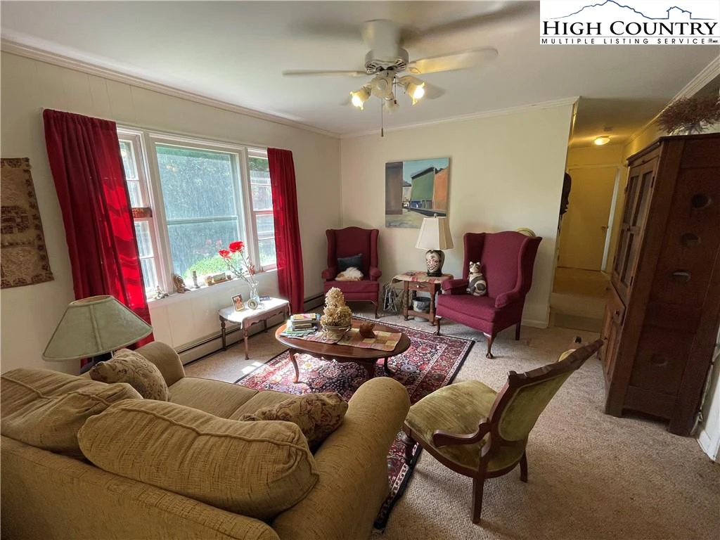 Image number 18 for the current listing
