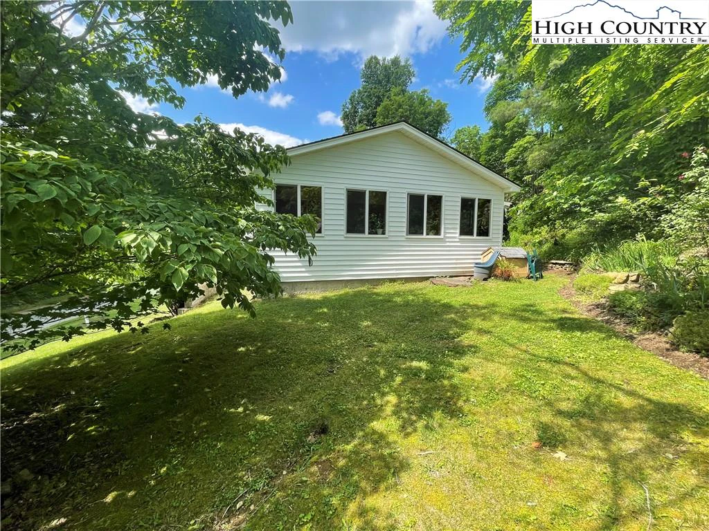 Image number 30 for the current listing