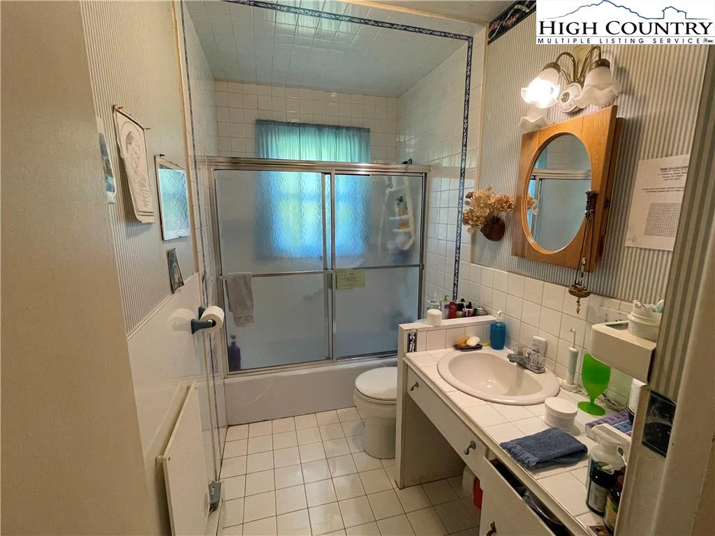 Image number 12 for the current listing