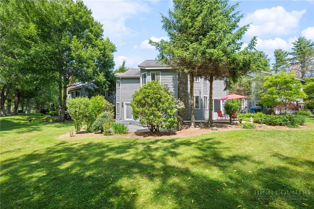 Image number 11 for the current listing