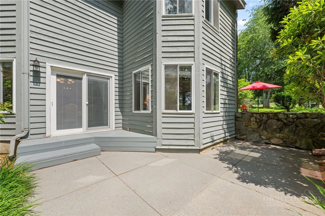 Image number 6 for the current listing