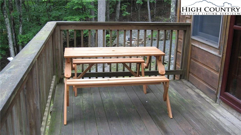 Image number 12 for the current listing