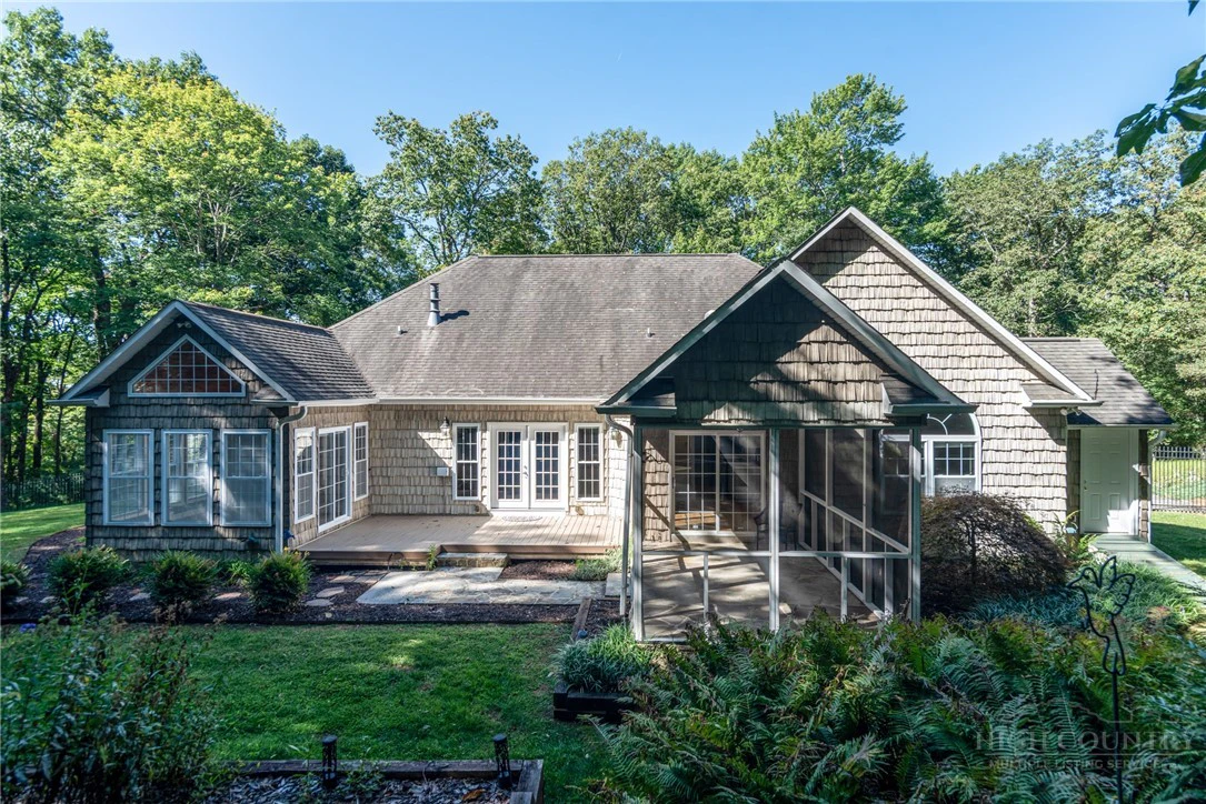 Image number 3 for the current listing