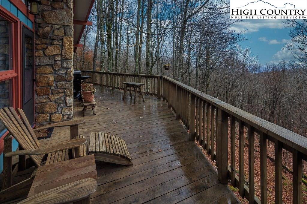 Image number 2 for the current listing