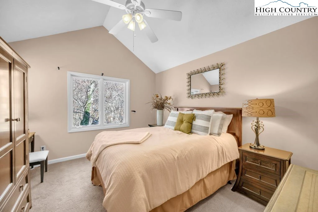 Image number 6 for the current listing