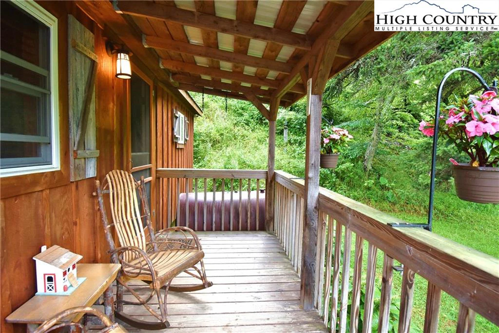 Image number 10 for the current listing