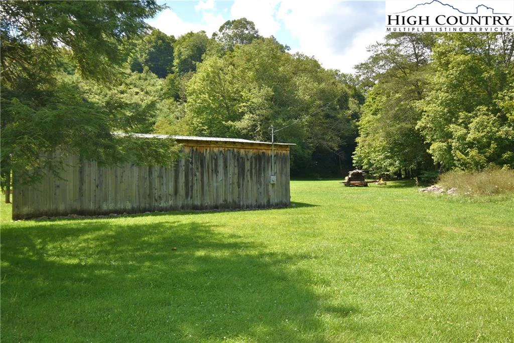 Image number 2 for the current listing