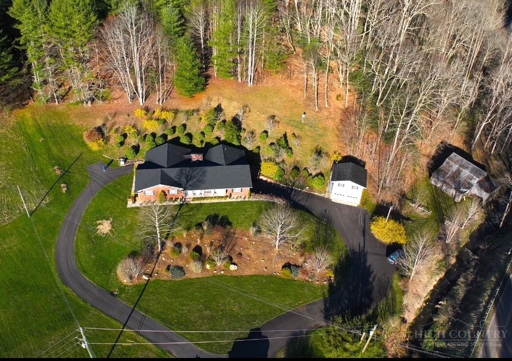 Image number 2 for the current listing