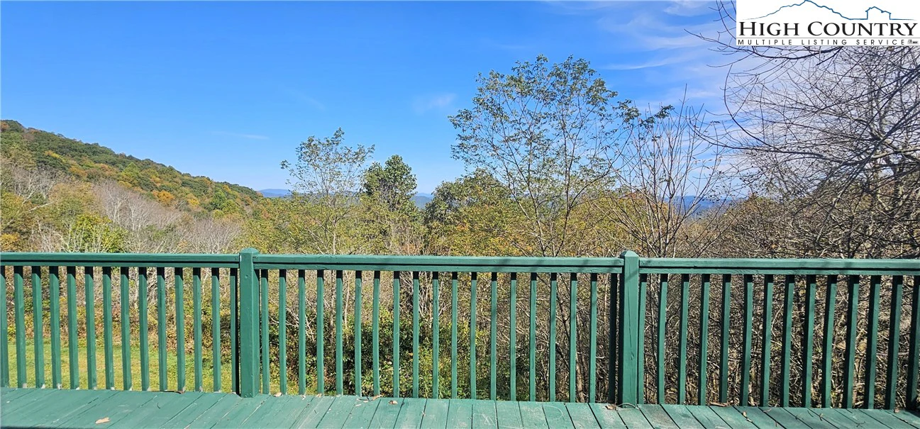 Image number 15 for the current listing