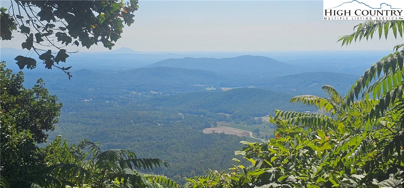 Image number 18 for the current listing
