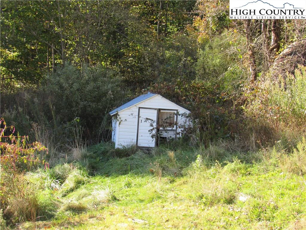 Image number 2 for the current listing