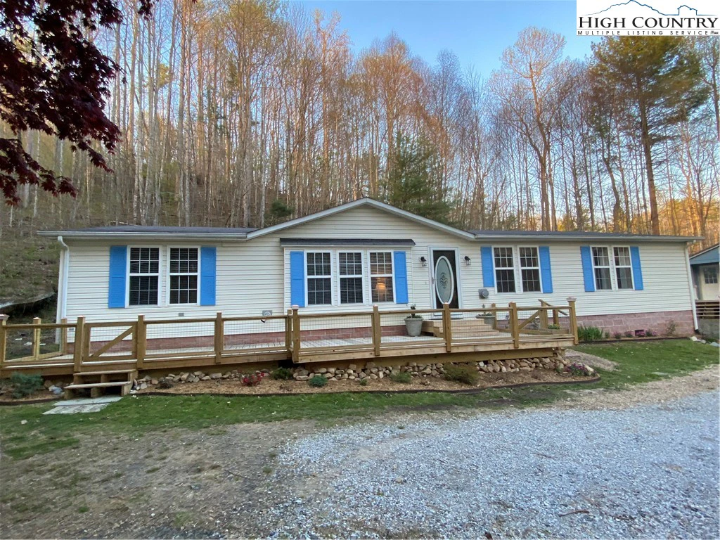 Image number 4 for the current listing