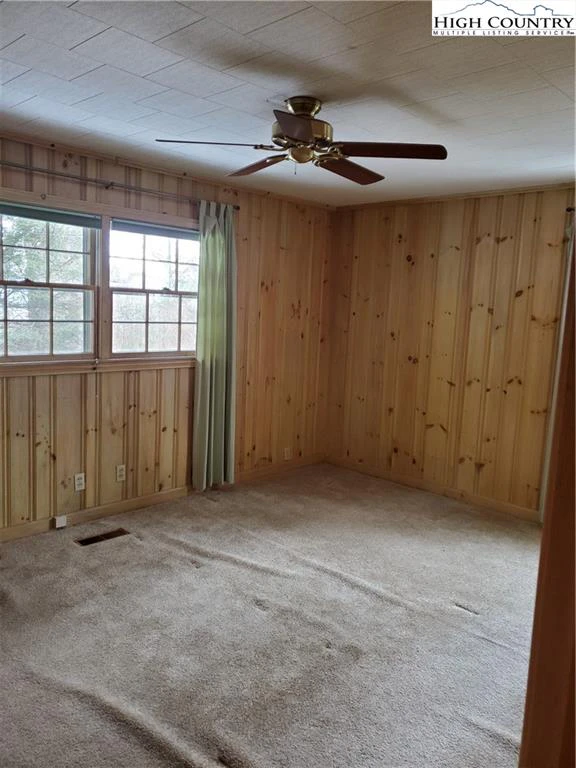 Image number 7 for the current listing