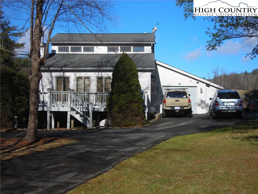 Image number 3 for the current listing