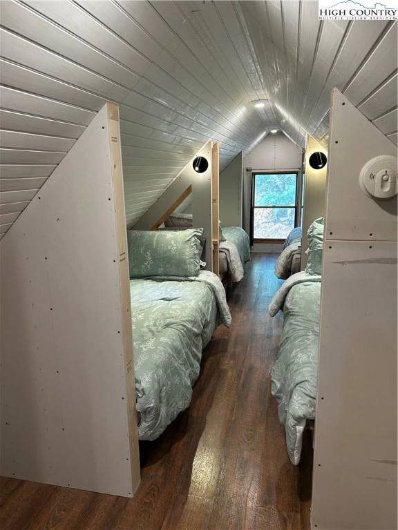 Image number 7 for the current listing