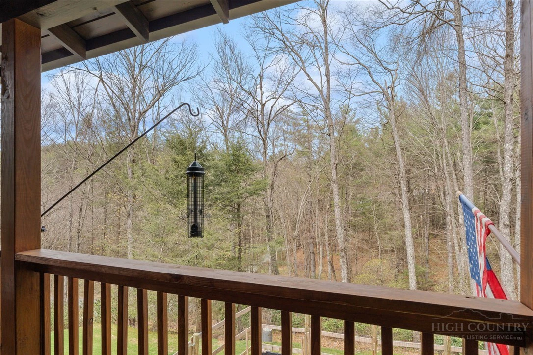 Image number 12 for the current listing