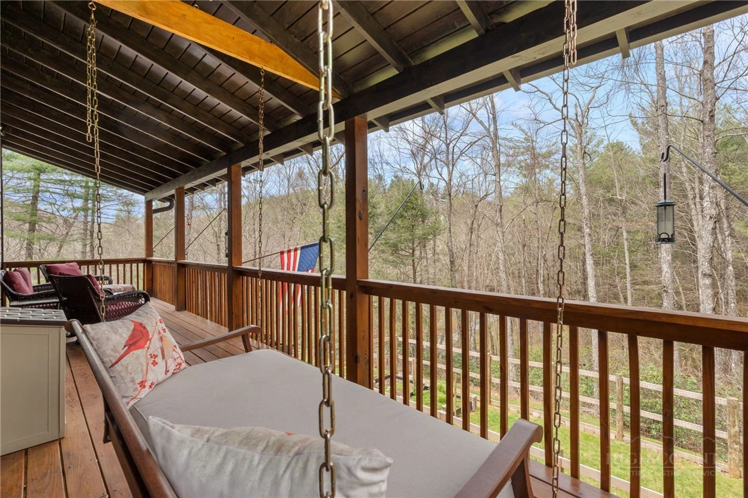 Image number 13 for the current listing