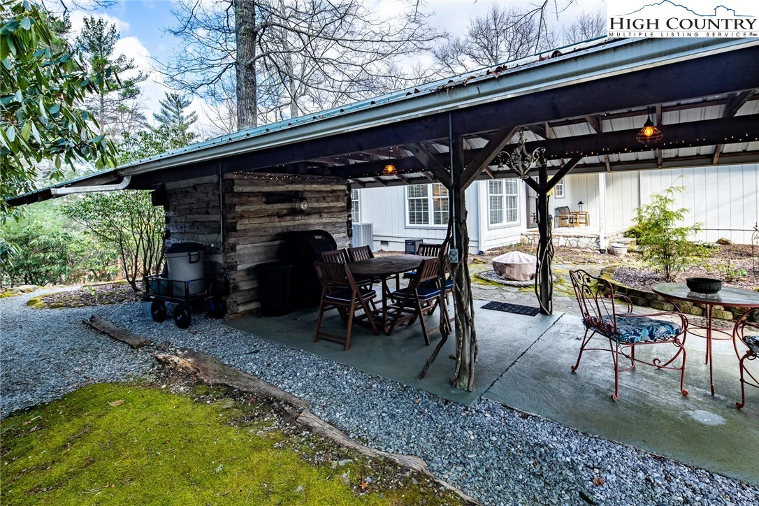 Image number 20 for the current listing