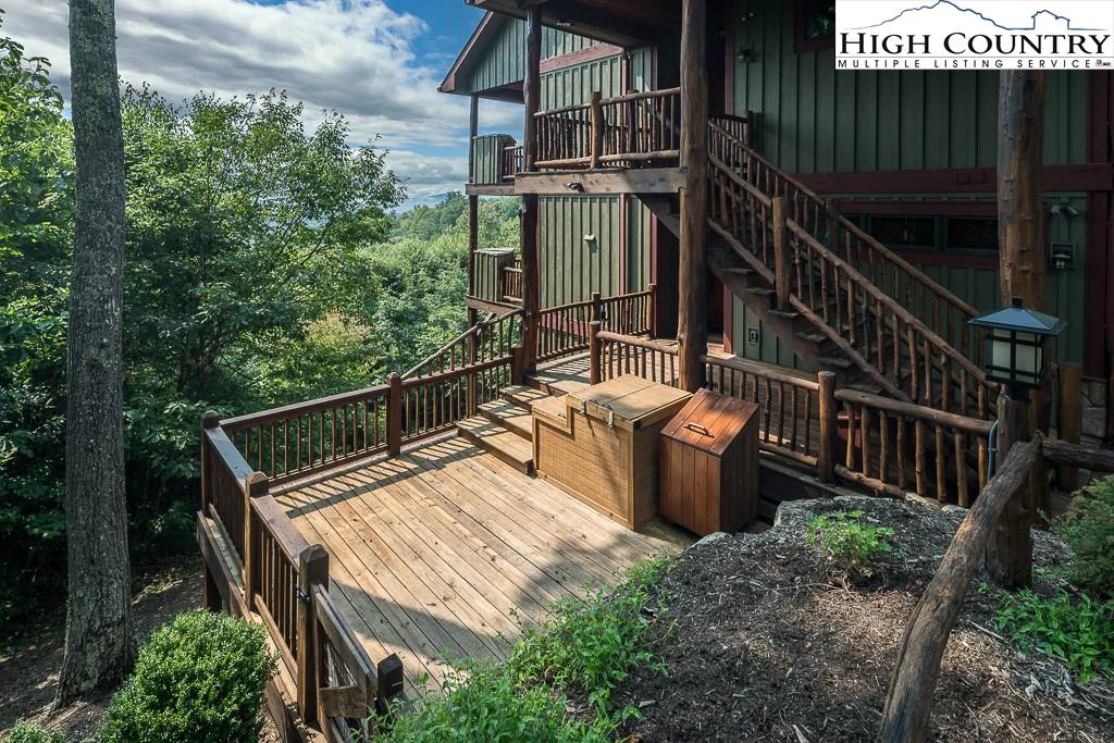Image number 7 for the current listing