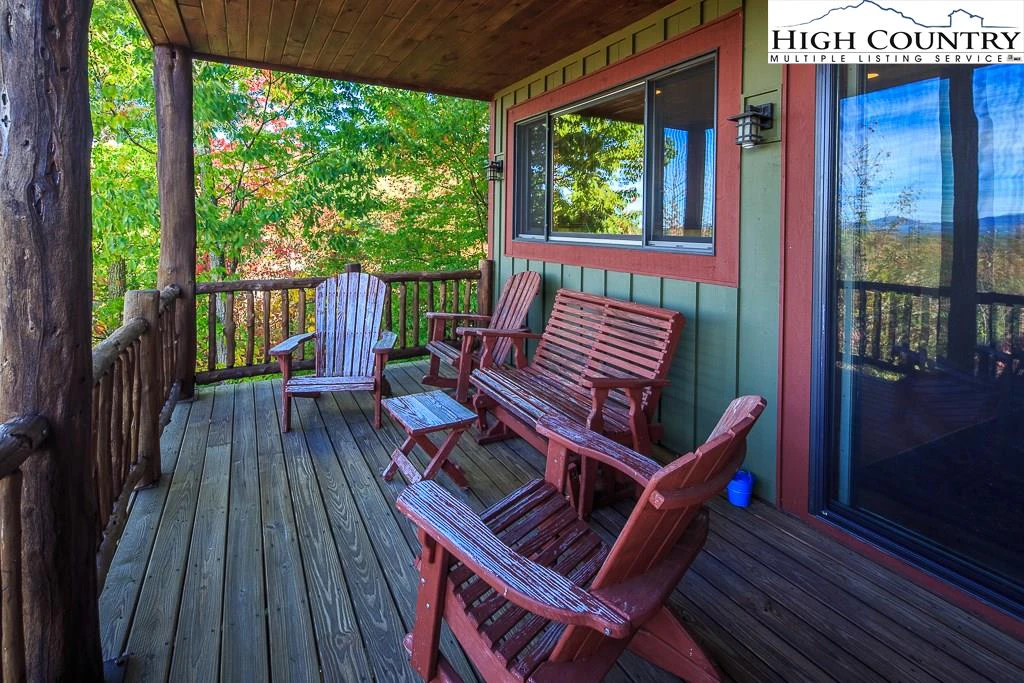 Image number 4 for the current listing