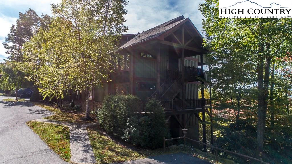 Image number 18 for the current listing