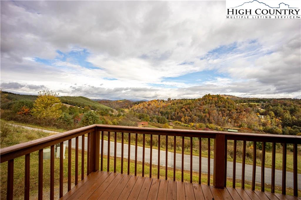 Image number 7 for the current listing