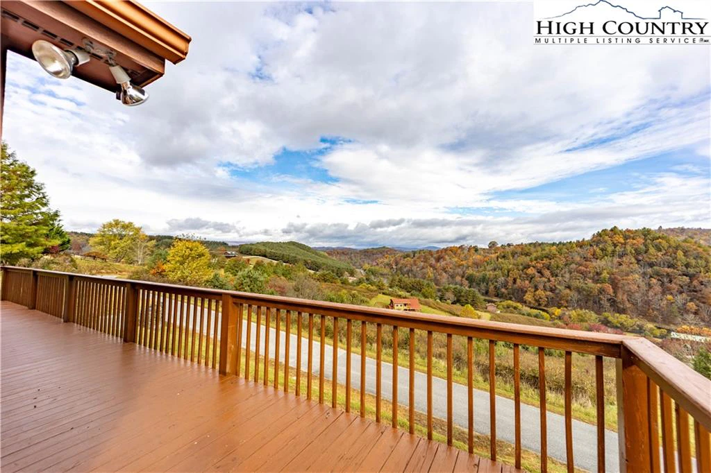 Image number 12 for the current listing