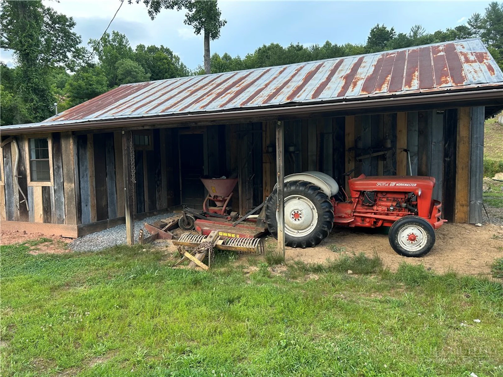 Image number 21 for the current listing
