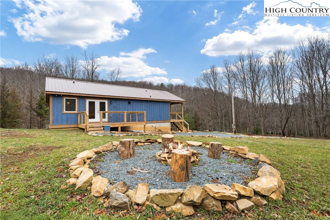 Image number 12 for the current listing